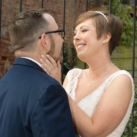 Meet Deanna! - Picture 3 of 8